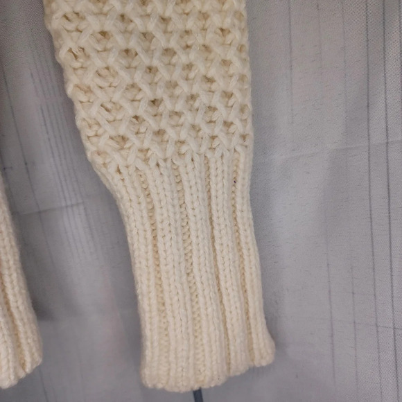 American Eagle Outfitters turtleneck sweater - Picture 3 of 13